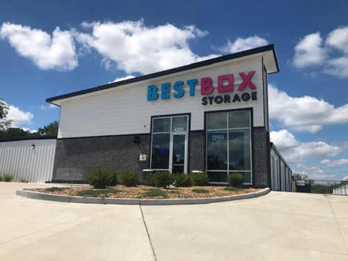 BestBox Storage - Washington storage facility exterior view
